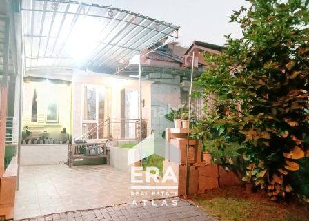 Rumah Mewah lingkungan Cluster di Graha Taman Pelangi BSB 1