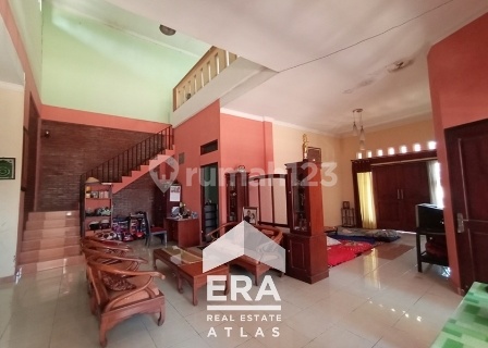 Strategic House in the Undip Boarding House Area, Tembalang Semarang. 1