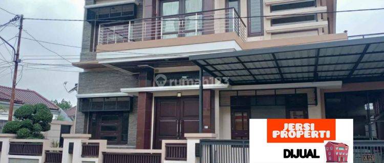 RUMAH JUAL CANTIK TERAWAT LOKASI STRATEGIS DIPERUMAHAN TENANG SAMARINDA UTARA 6789 1