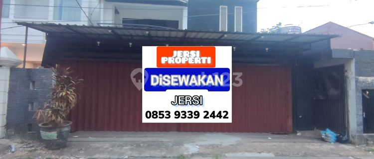 STRATEGIC RENTAL HOUSE IN THE CENTER OF SAMARINDA CITY 8188 1
