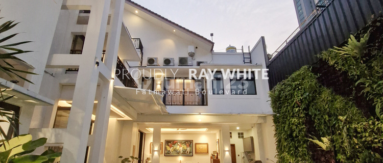 For Sale New And Luxurious House In A Complex In Kemang 1