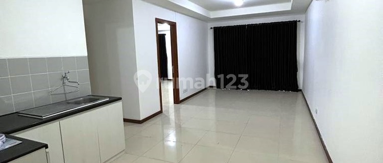 Green Bay Pluit Condominium 2BR Unfurnished with Sea & City View, You Know! 1