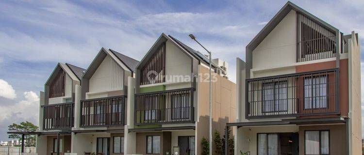 Rumah Strozzi Full Attic Room Pusat Gading Serpong 1