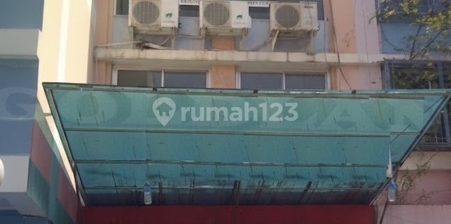 Shop for Rent in Cempaka Mas, Size 5x11 Meters, Code :10518 Ha 1