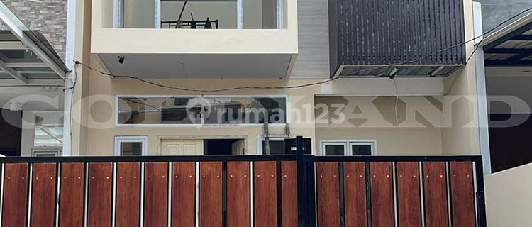 Rumah Dijual Kelapa Gading, Luas 129 Meter, Kode 19245 Jn 1