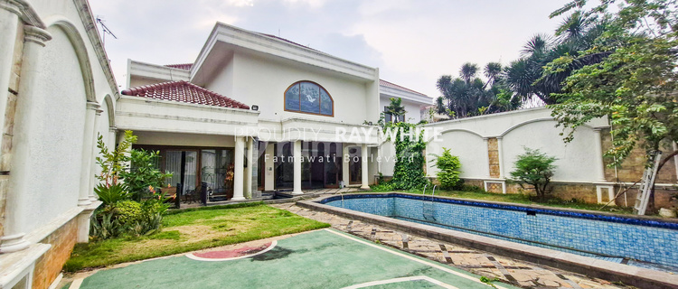 Rumah Taman Luas Lokasi Strategis Cipete  1