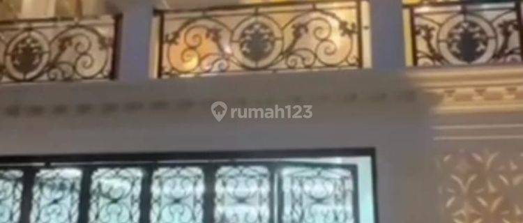 Rumah Hunian Mewah Baru di Mampang Prapatan, Jakarta 1