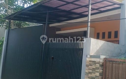 Ready-to-Occupy House in West Tebet 1