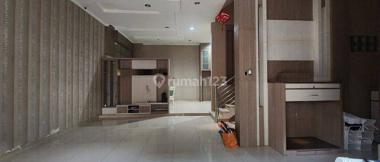 Dijual Villa Murah Mewah Cemara Asri Medan 1