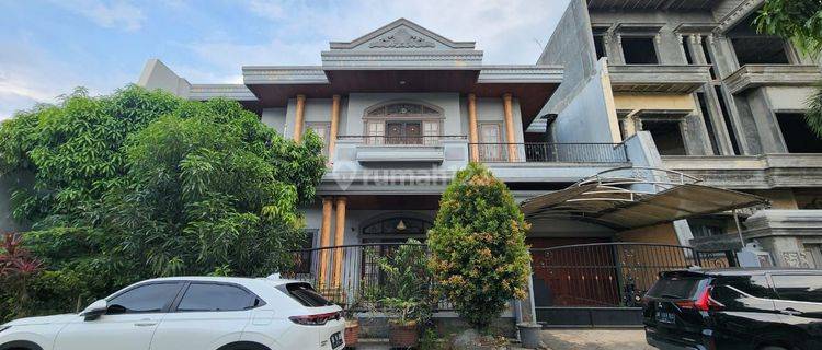 Di Jual Villa Jumbo Mewah Siap Huni Cemara Asri 1