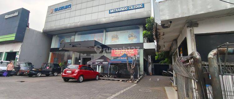 Gedung Showroom dan Bengkel Motor di Jalan KH Hasyim Ashari 1190 m 1