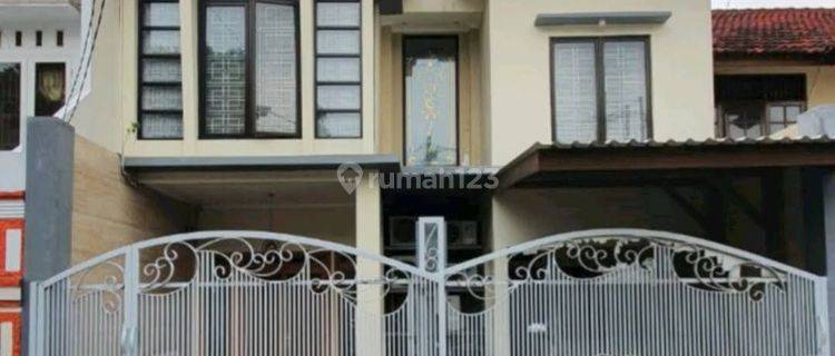 Rumah Bagus di Duren Sawit 2.5 Lantai Bagus SHM 1