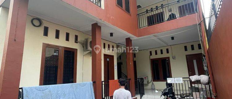 Dijual Kost Full Terisi 2 Lantai di Pondok Cina Depok 1