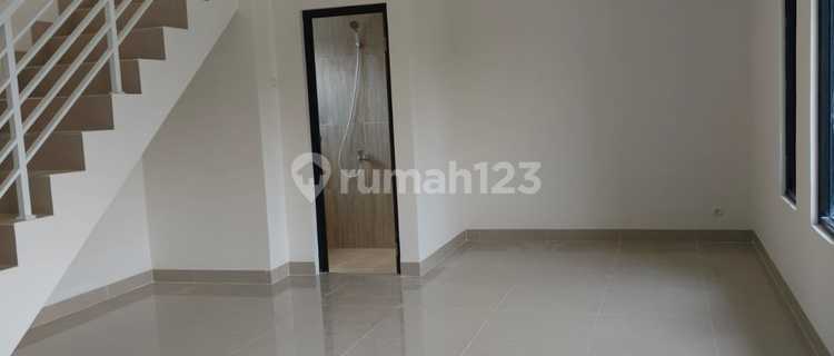 For Rent New 3-Story Shop House in Prima Harapan Bekasi 1