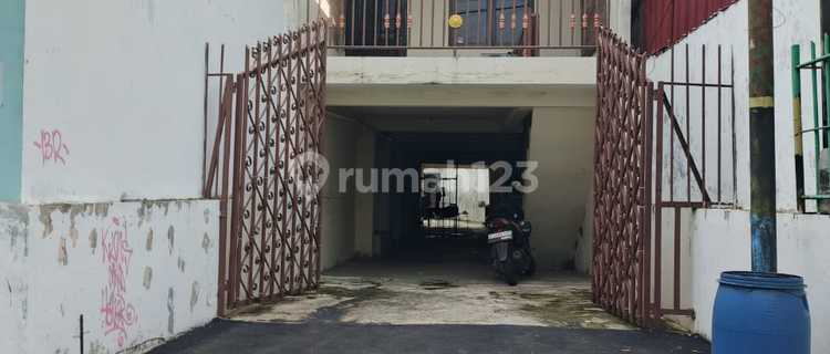 Rumah 2 Lantai Clasik Hitung Tanah di Gempol Ceger Cipayung Jakarta timur 1