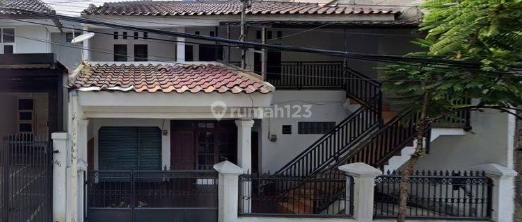 Kost 2 Lantai 10 Kamar Termurah di Gandaria City Kebayoran Lama Jaksel 1