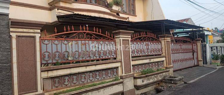 Rumah 2Lantai Klasik Mewah Murah di Utan Kayu Matraman Jakrta Tim 1