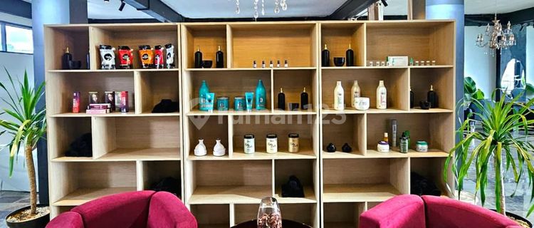 For Sale: Super Strategic Business Location Already Operating 1