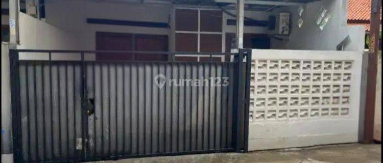 Rumah Dekat Toll Jorr Dan Lengkap Fasilitas Umum 1