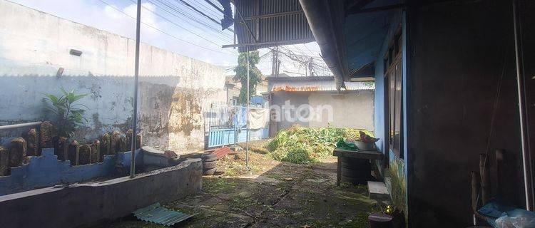 BANGUNAN COCOK UNTUK GUDANG LOKASI STRATEGIS DEPAN JALAN RAYA KEROBOKAN 1
