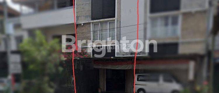 Ruko 3 lantai di area Cokroaminoto lokasi strategis dipinggir jalan raya Utama 1
