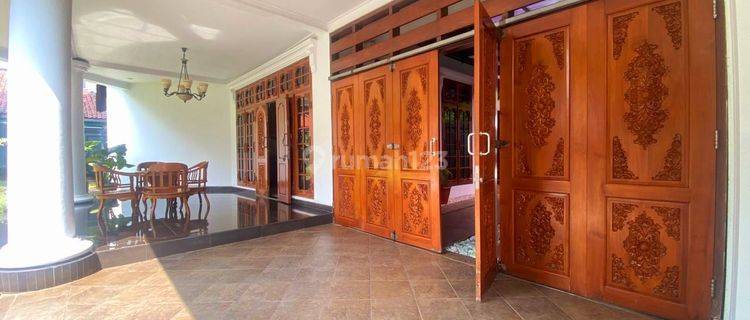 Rumah Bagus Modern Tradisional Nyaman Strategis Ampera Jakarta 1