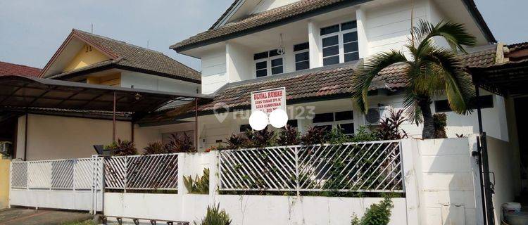 Rumah Classic Strategis di Pamulang 1