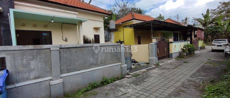 Dijual Cepat Rumah Murah di Kota Gianyar Lokasi Strategis, Btan 1