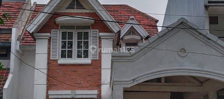 Rumah Bagus Siap Huni Di Cluster Beverly Lippo Cikarang 1