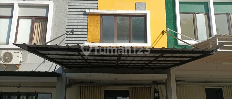 Shop house in Cibubur 56.0 m² Semi Furnished 1