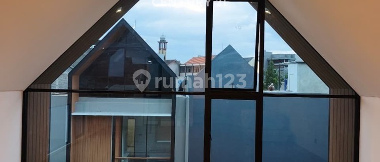 Rumah Setraduta Cemara Riverside Residence Type Rhine Mewah Nyaman Strategis 1