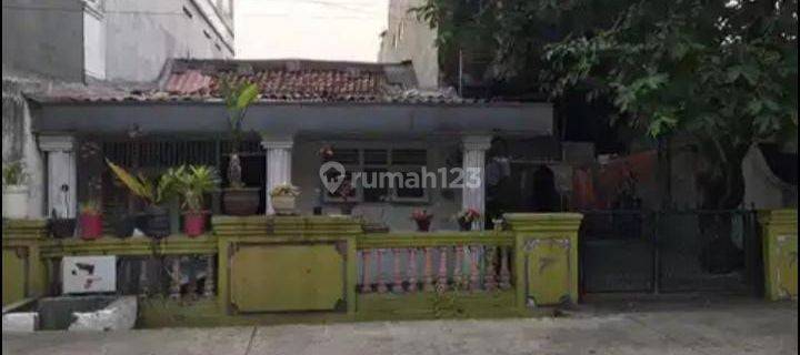 Rumah Hitung Tanah di Mampang Pancoran Lokasi Strategis 1