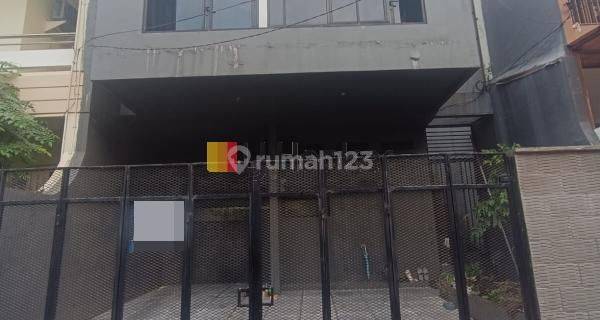 Dijual Rumah 2 Lantai di Cipinang Jakarta  1