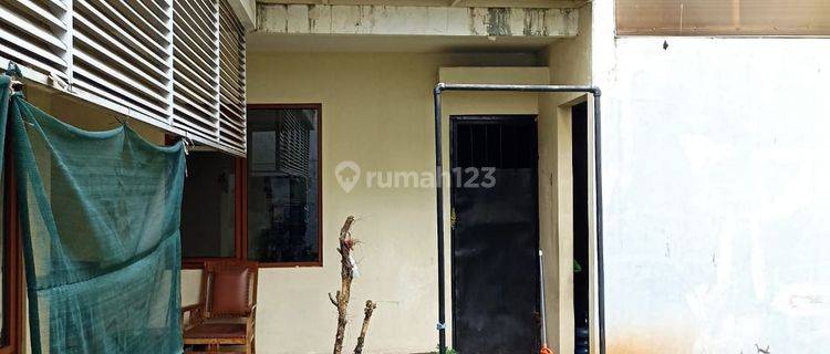 Dijual rumah siap huni, lokasi strategis di pusat kota jakarta 1