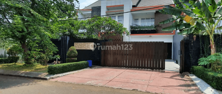 Rumah Furnished SHM di Bukit Golf, Jakarta Timur 1