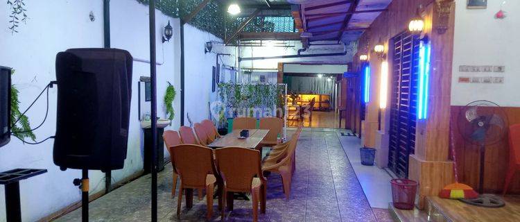 Rumah Furnished (bekas Cafe) Pinggir Jalan Williem Iskandar Shm - Sertifikat Hak Milik 1