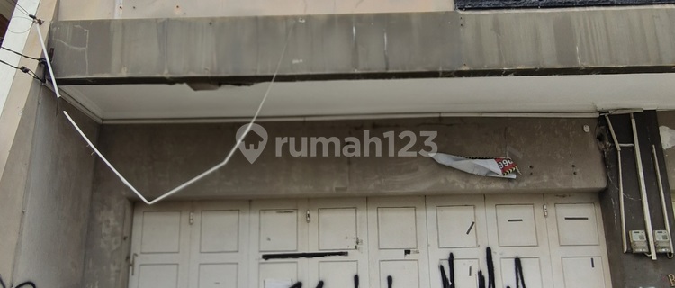 Shop House on Jl. Garuda, Sukapura, Kejaksan, Cirebon City, West Java, Indonesia, 45122, Cirebon City, 190.0 m², Unfurnished, SHM 1