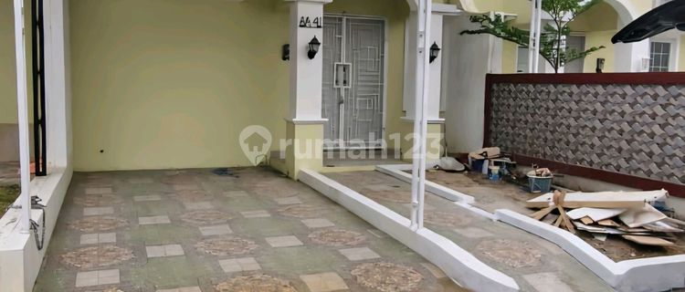 Beautiful House with SHM in Violet Cluster, Verona Hills Residence, Near Block V No.27 Violet Cluster, Verona Hill Housing, West Java, Cirebon, Talun, 45171, Cirebon City 1