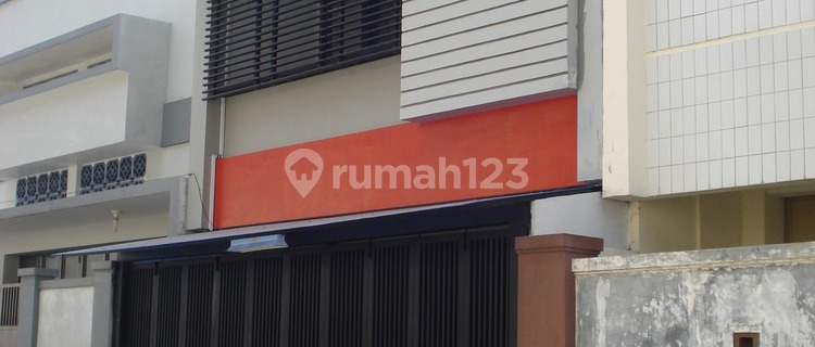 Shop House on Jl. Pesayangan, Panjunan, Lemahwungkuk, Cirebon City, West Java, Indonesia, 45112, Cirebon City. 1