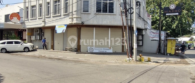 Shop house at Jl. Kembar No. 131, Pekalipan, Pekalipan, Cirebon City, West Java, Indonesia, 45117, Furnished Cirebon City 1