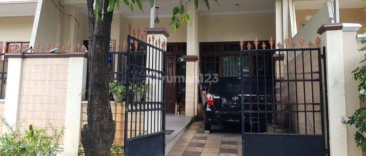 Rumah 2 Lantai Luas 7,5x28 209m2 Type 3kt di Komplek Perumahan Grawisa Tubagus Angke Jakarta Barat  1