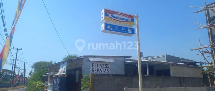 Rumah Ada Kios dan Toko Lokasi Strategis Lokasi di Sepatan Timur 1