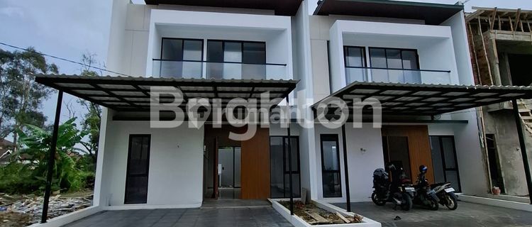 NEW HOUSE IN THE CITY CENTER WITHIN A ONE GATE SYSTEM COMPLEX 1