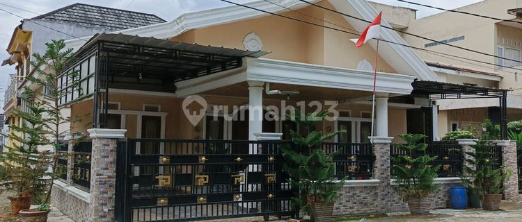 Good Semi-Furnished Hook House with Full Wallpaper in Opi Jakabaring Area. 1