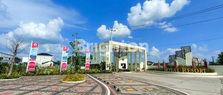 IN THE HOUSING COMPLEX NEAR OPI MALL 1