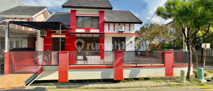 Kemang Pratama – Rumah Hook 300m², Open Space, Siap Huni, Lokasi Premium 1