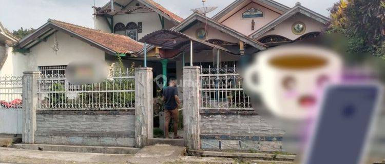 Dijual Rumah Luas 2 Lantai di Cimalaka, Sumedang 1