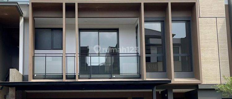 Zora Kiyomi Bsd Rumah Baru Semi Furnished 4 Kt Hadap Selatan Mewah Rapi Cantik Ada Lift Lokasi Strategis Lingkungan Nyaman 1