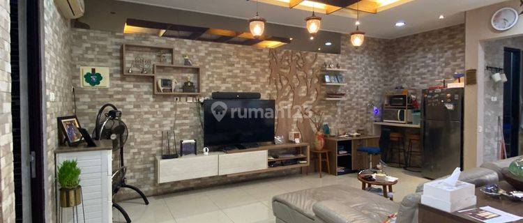 Rumah 3 Lantai Casa Jardin Rapih Full Furnished Siap Huni 1