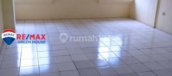 Dijual Ruko 3 Lantai Hadap Jalan Raya di Kedoya Jakarta Barat 1